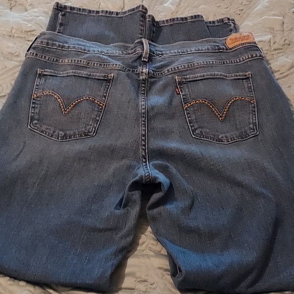 Jeans - Picture 2 of 3